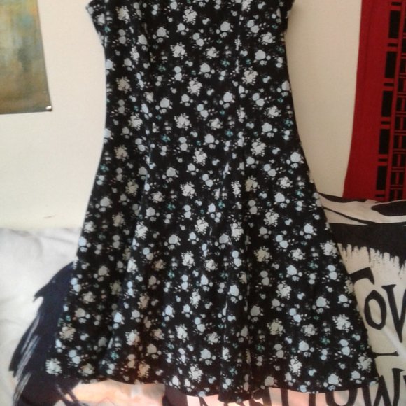 H&M Floral dress - Picture 3 of 4